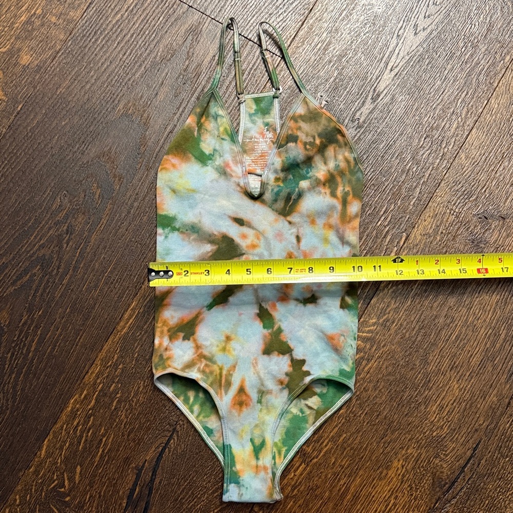 62. Free People Hand Tie Dyed Move Along Bodysuit Seamless One-Piece in XS/S - Picture 6 of 8